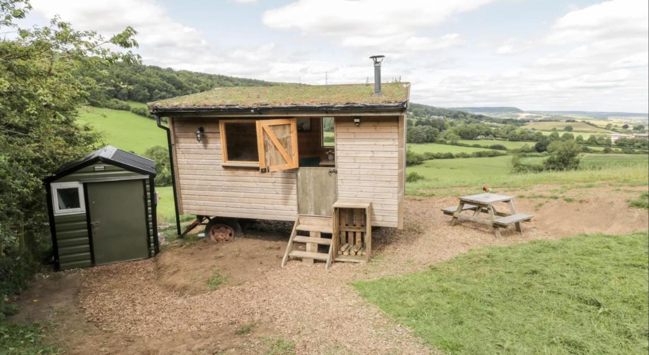 Shepherds Hut By Stepney Stays Scarborough Bagian luar foto